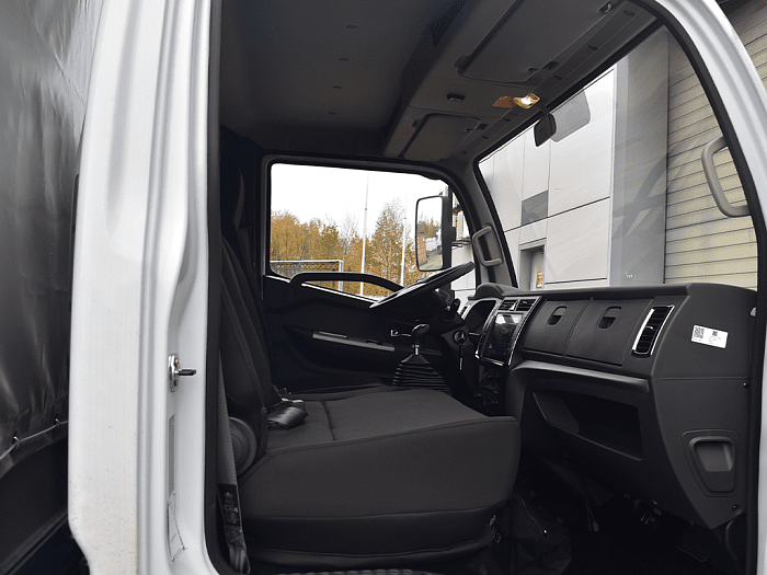 Тентованный фургон DongFeng Z55L